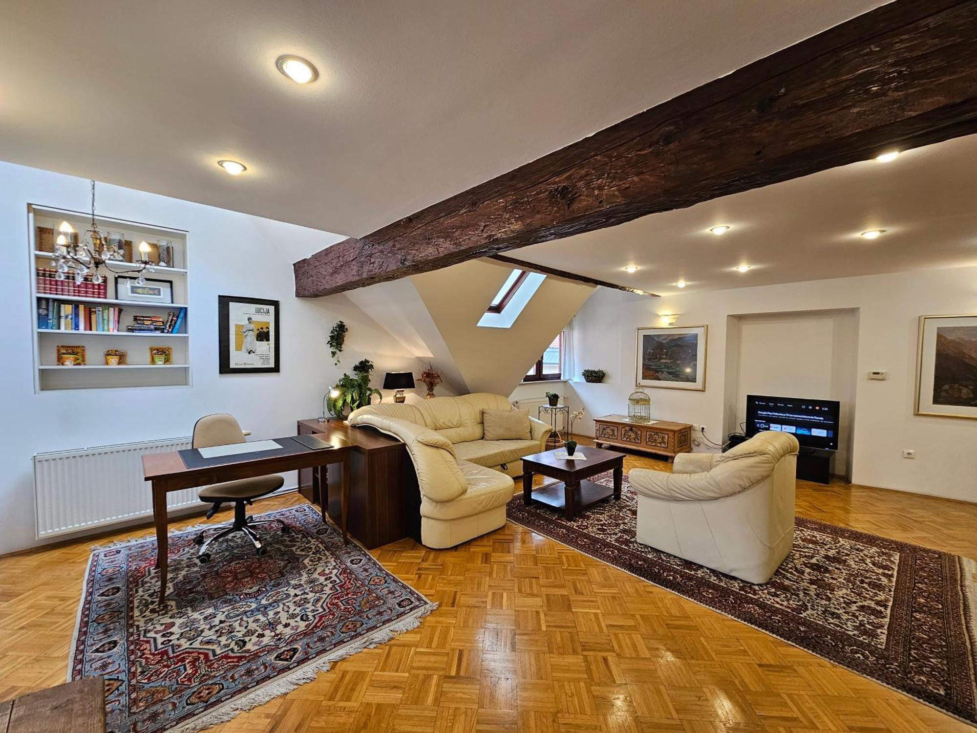 Apartment Nina With Private Terrace Tour As Lubiana Esterno foto